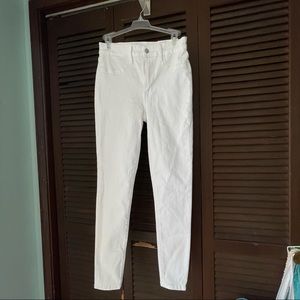 White American Eagle jeggings